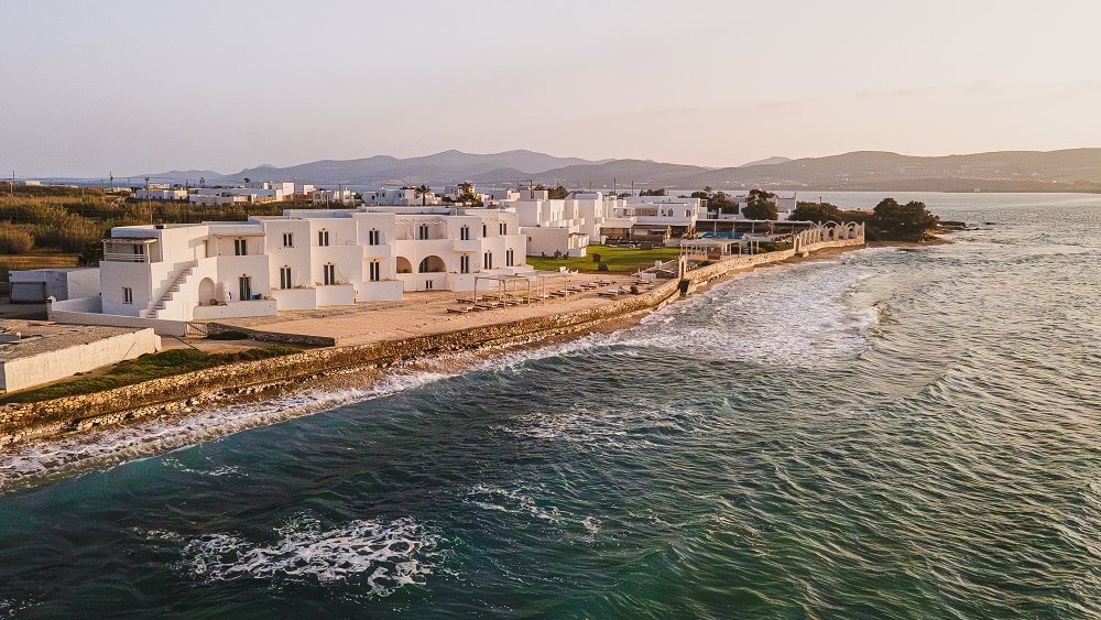 Το Selina Paros εντάσσεται στον όμιλο HotelBrain