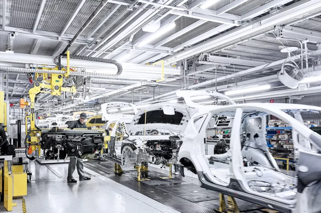 Nissan: Ζημιά 4,1 δισ. ευρώ και κλείσιμο 7 εργοστασίων μέχρι το 2027